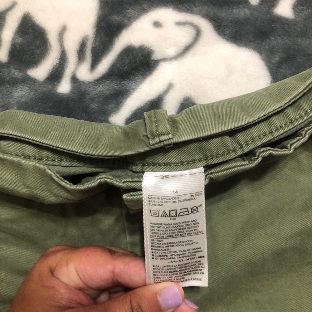 Old Navy pixie shorts - Picture 3 of 3